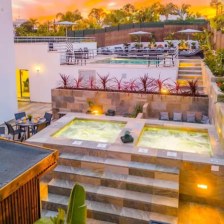 Villa Santa Rosa - Conforto E Lazer Com Piscina E Zona De Jogos Em