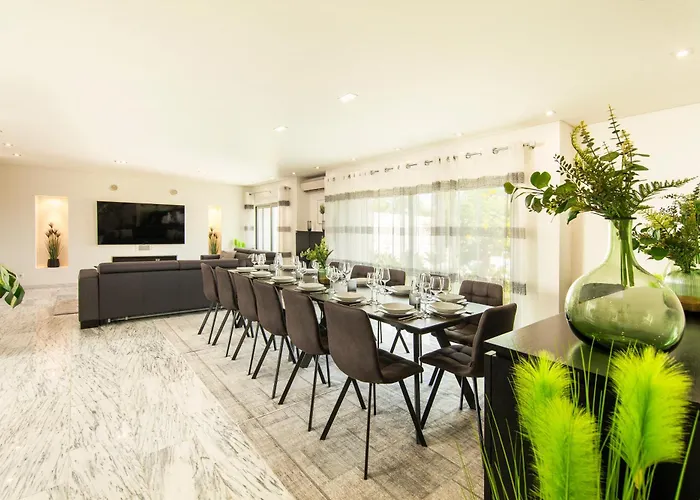 Santa Rosa By Algarve Vacation Villa